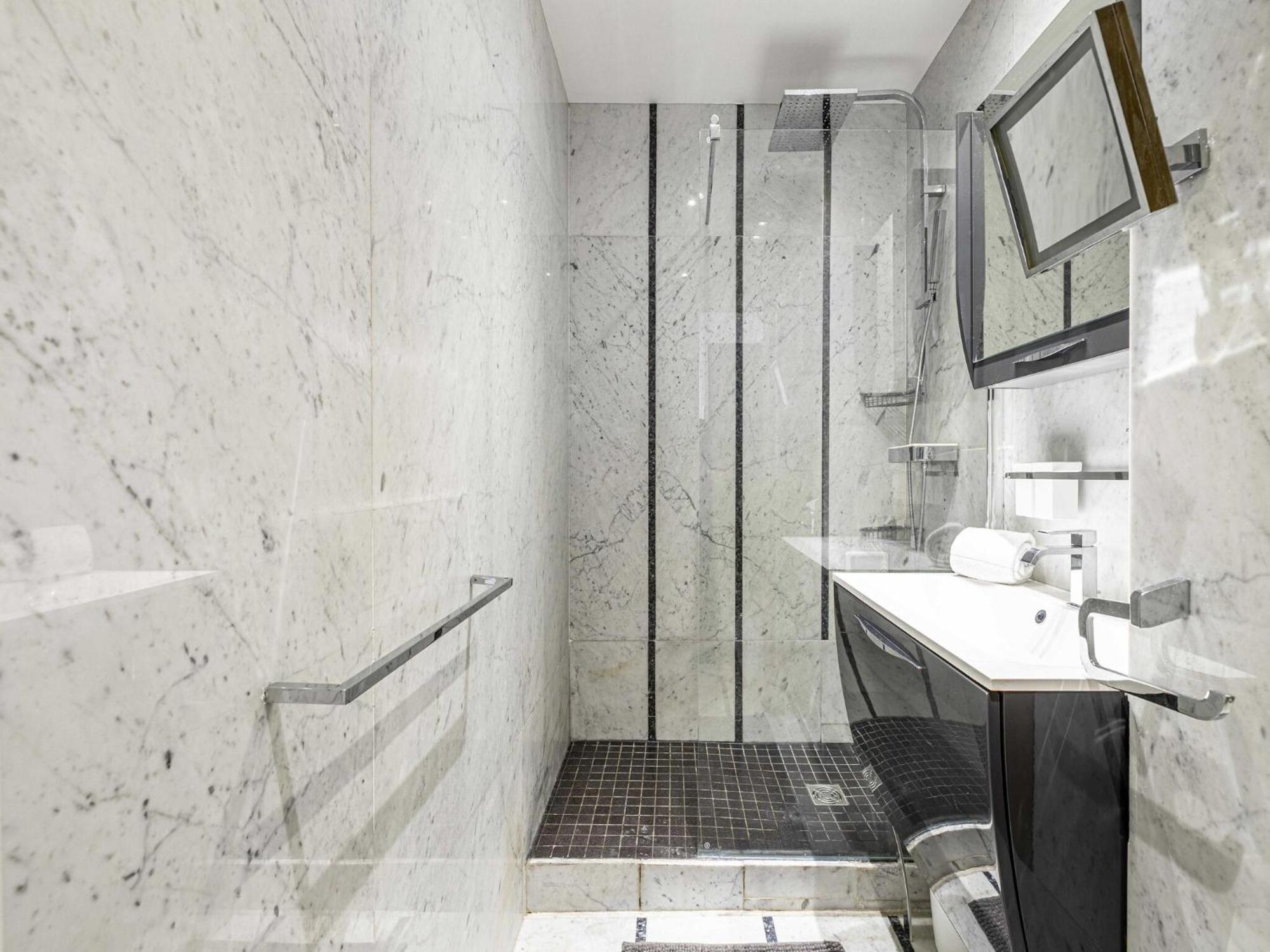 Modern - 2br-4p- Croisette Appartement *
